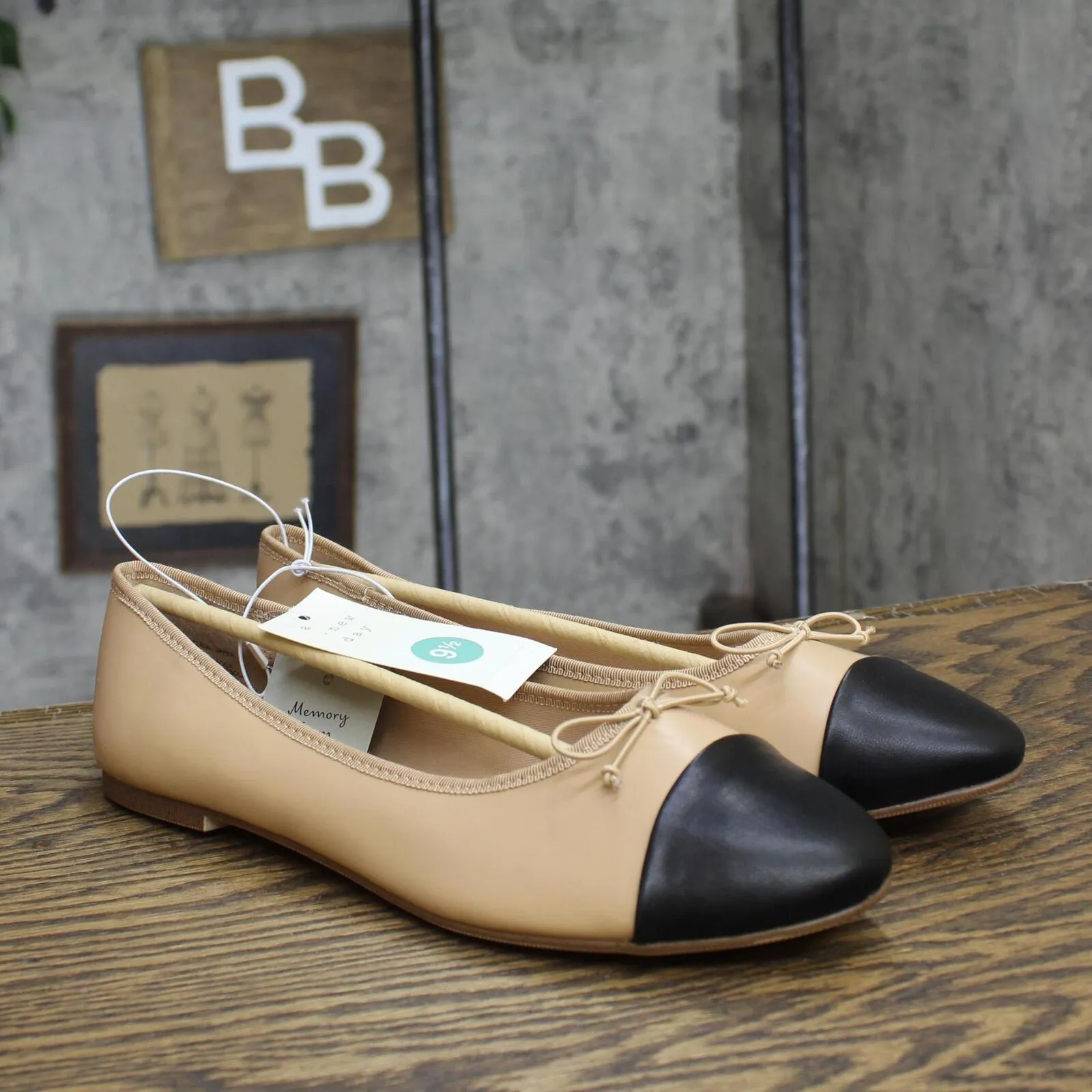 A New Day Womens Janie Ballet Flats with Memory Foam Insole Tan Brown 9.5M