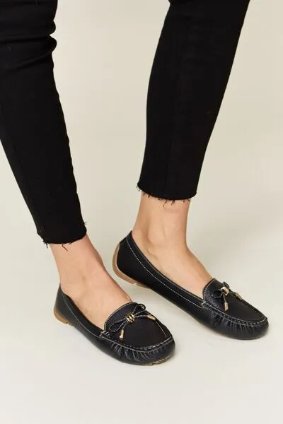 Black Slip-on Bow Flats Loafers