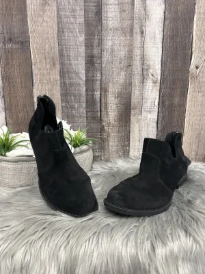 Boots Ankle Flats By Born  Size: 8