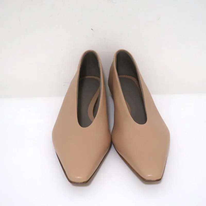 Bottega Veneta Almond Ballet Flats Cipria Beige Leather Size 38 Pointed Toe NEW