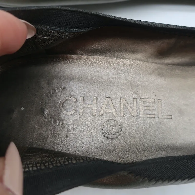 Chanel CC Bow Scrunch Ballet Flats Bronze Metallic Leather Size 39