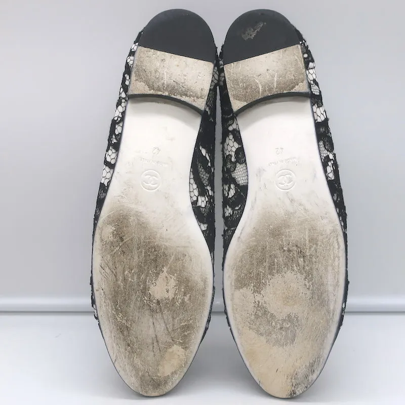 Chanel CC Cap Toe Bow Ballet Flats Black/White Lace & Grosgrain Size 42