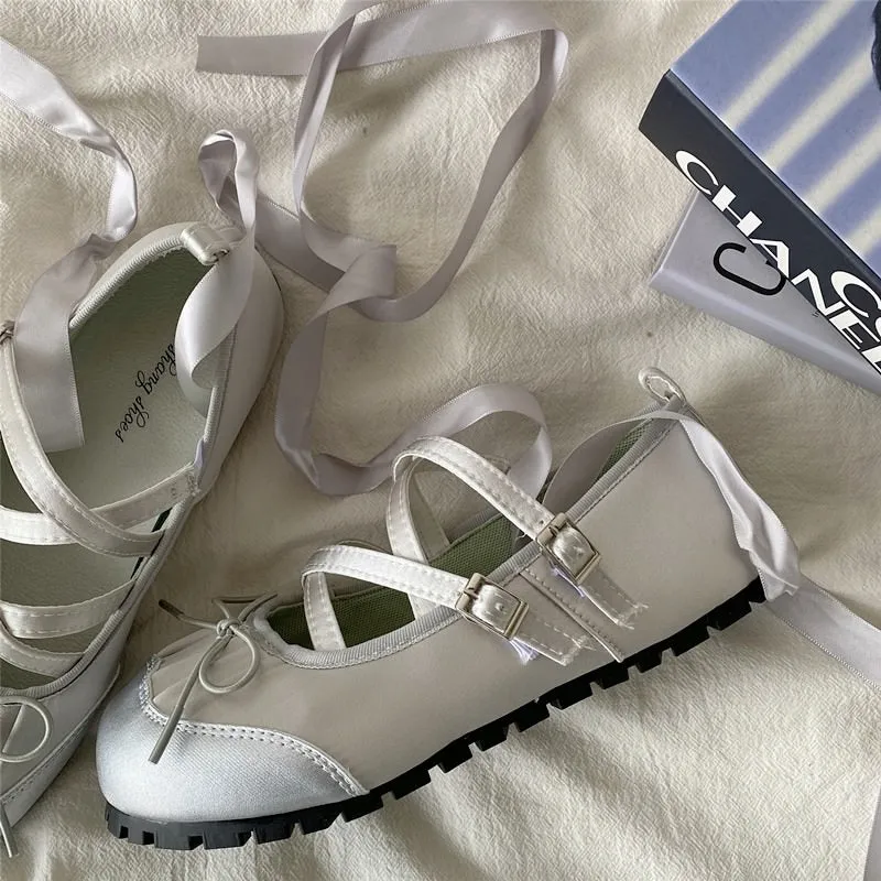 Goes Around Ballet Flats