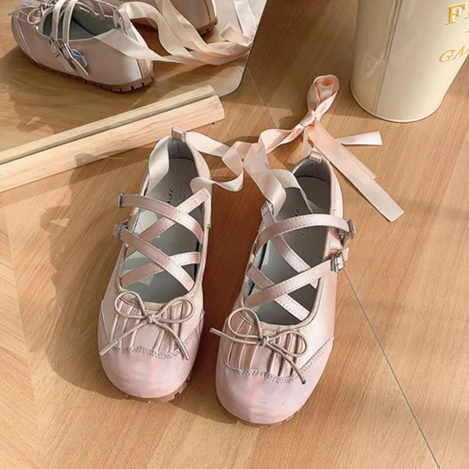 Goes Around Ballet Flats