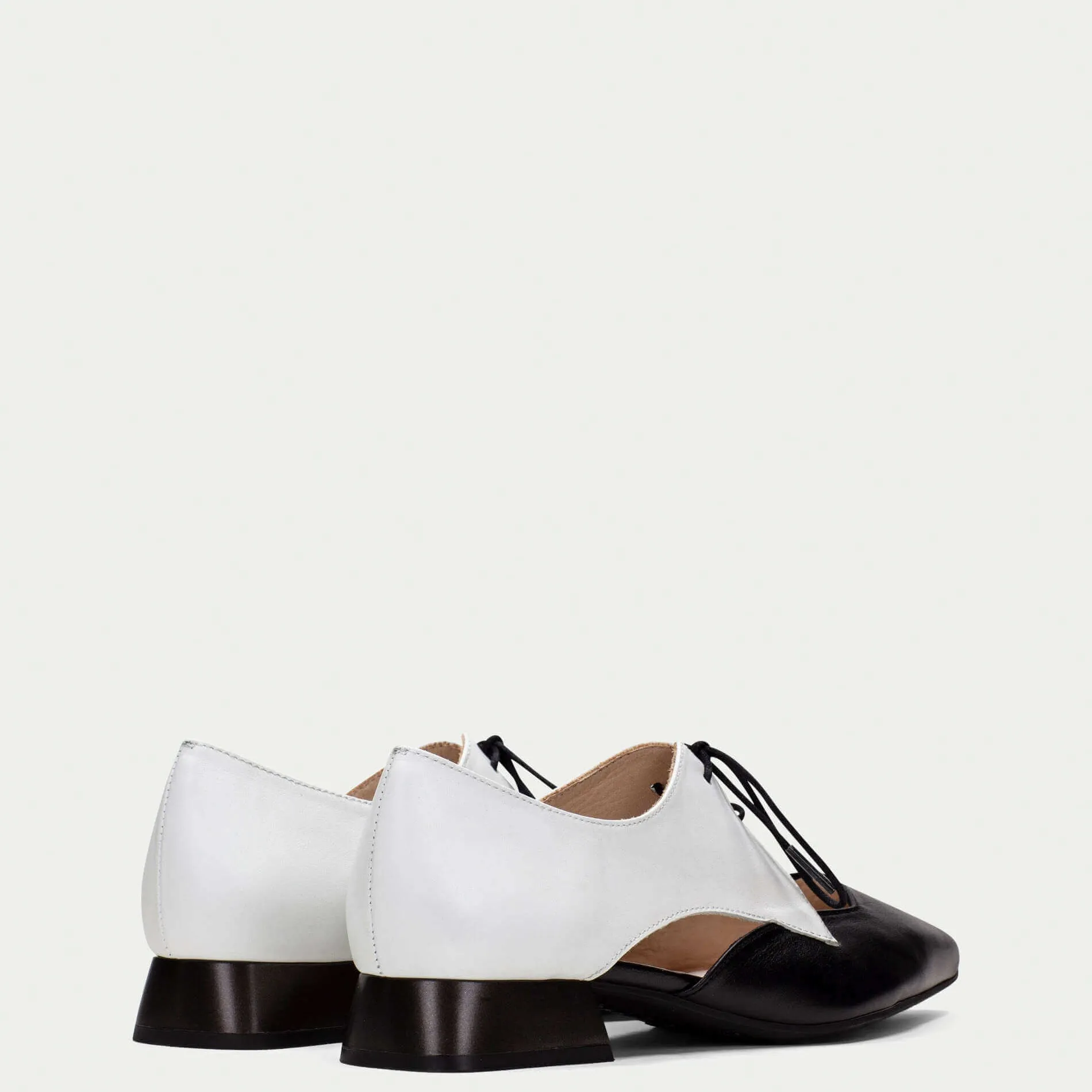 Hispanitas Black & White Leather Lace Up Shoes