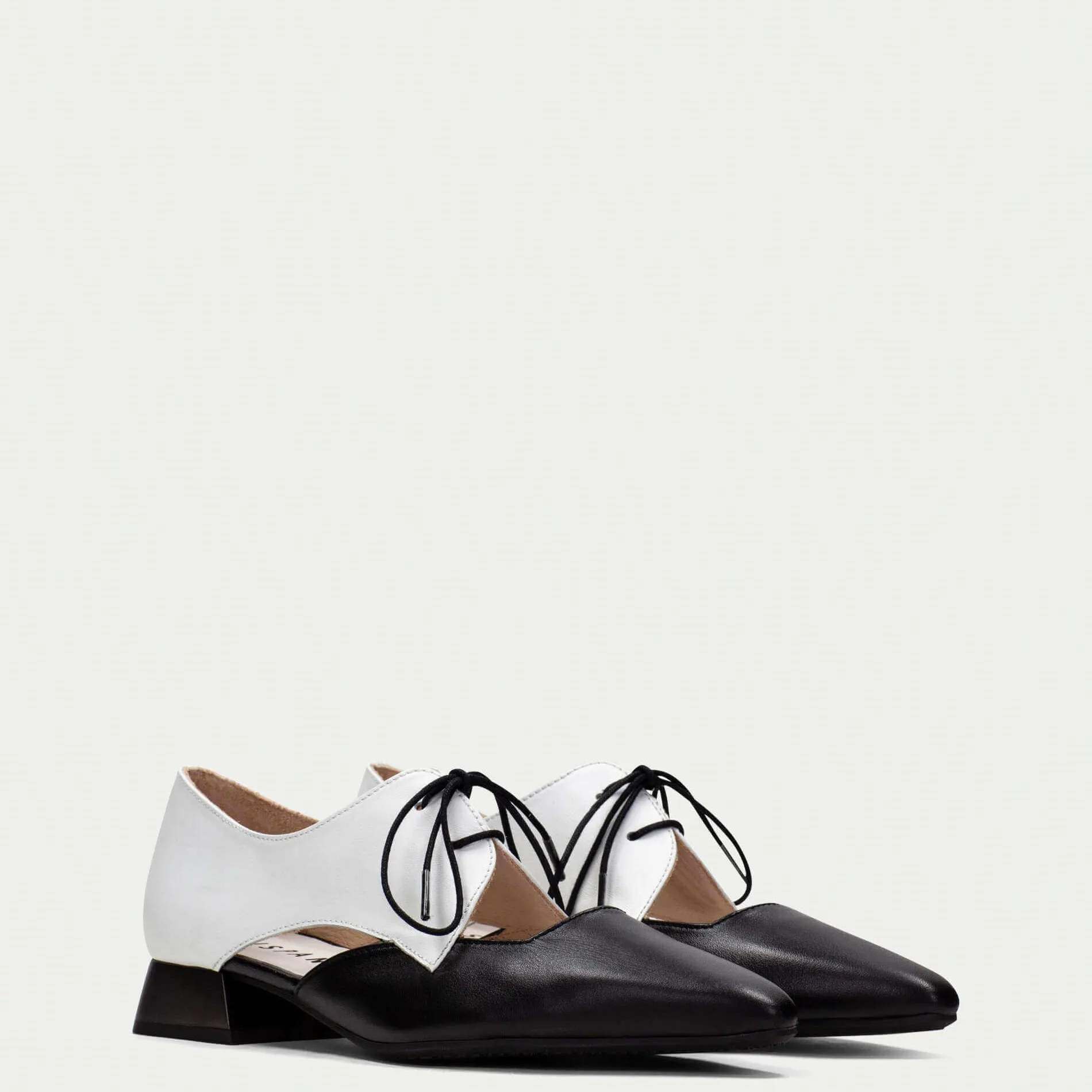 Hispanitas Black & White Leather Lace Up Shoes