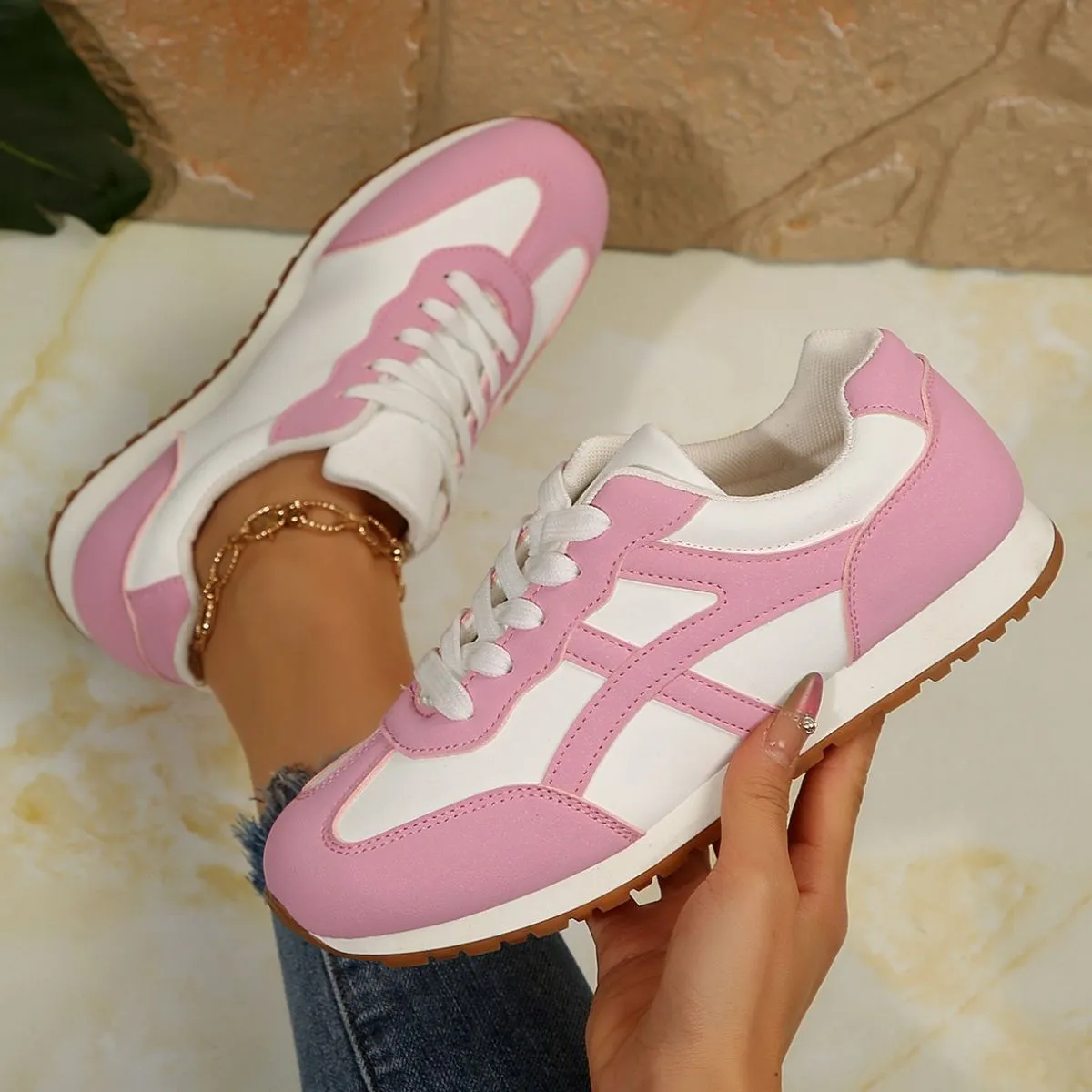 Kelly Contrast Lace Up Round Toe Sneakers