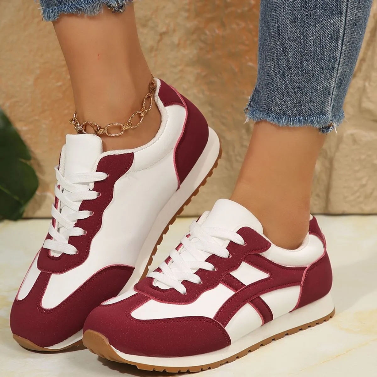 Kelly Contrast Lace Up Round Toe Sneakers