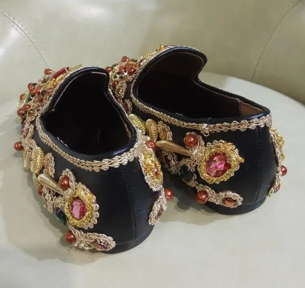 Luxury Colorful Rhinestone Flowers Women Pointy Toe Flats Fashion Ladies Slip On Ballet Flats Golden Embroidery Sexy Flats