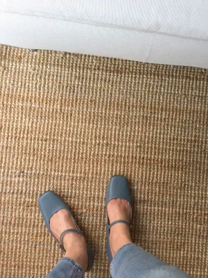 Mar Mary-Jane midheel pumps