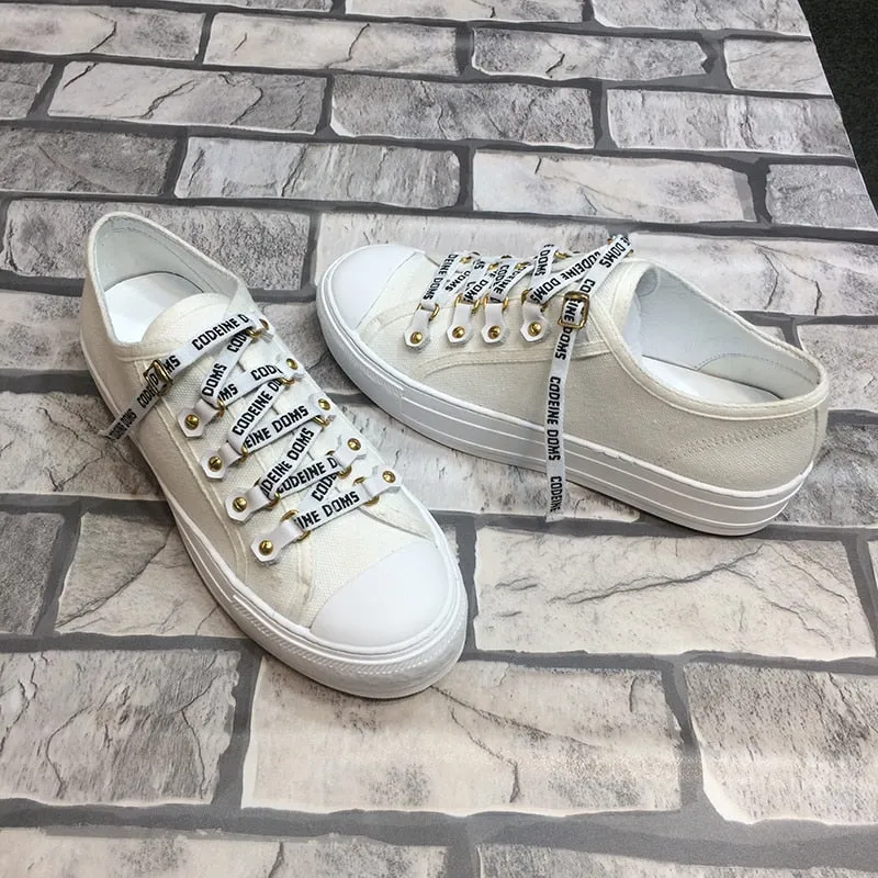 Metal Decor Canvas Shoes Woman Fashion Graffiti Flat Platform Shoes Comfortable Sneakers Women New Round Toe Casual Ladies Shoes