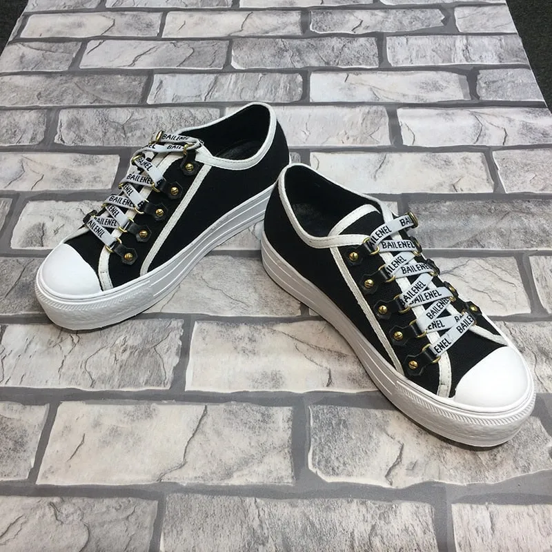 Metal Decor Canvas Shoes Woman Fashion Graffiti Flat Platform Shoes Comfortable Sneakers Women New Round Toe Casual Ladies Shoes