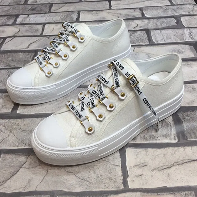 Metal Decor Canvas Shoes Woman Fashion Graffiti Flat Platform Shoes Comfortable Sneakers Women New Round Toe Casual Ladies Shoes