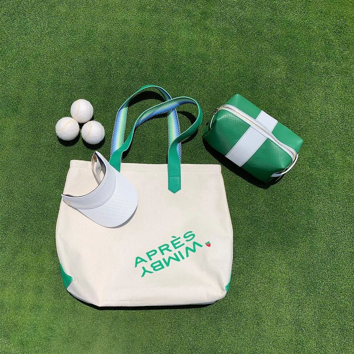 Play   Aprés Bag - APRÉS WIMBY in Court Green
