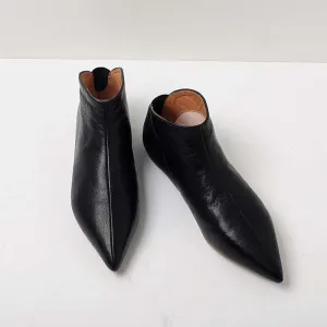 Pointed toe slip on casual flats young lady pregnant shoe