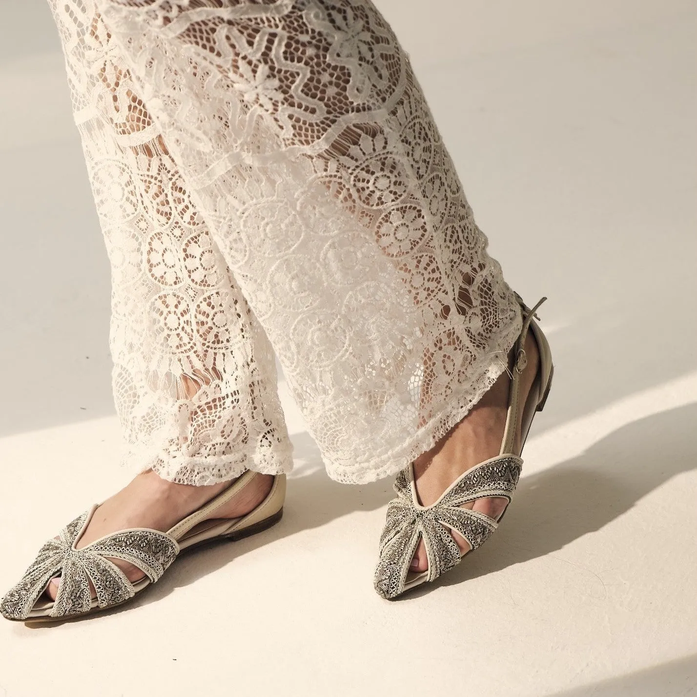 Queen Doris Sling-Back