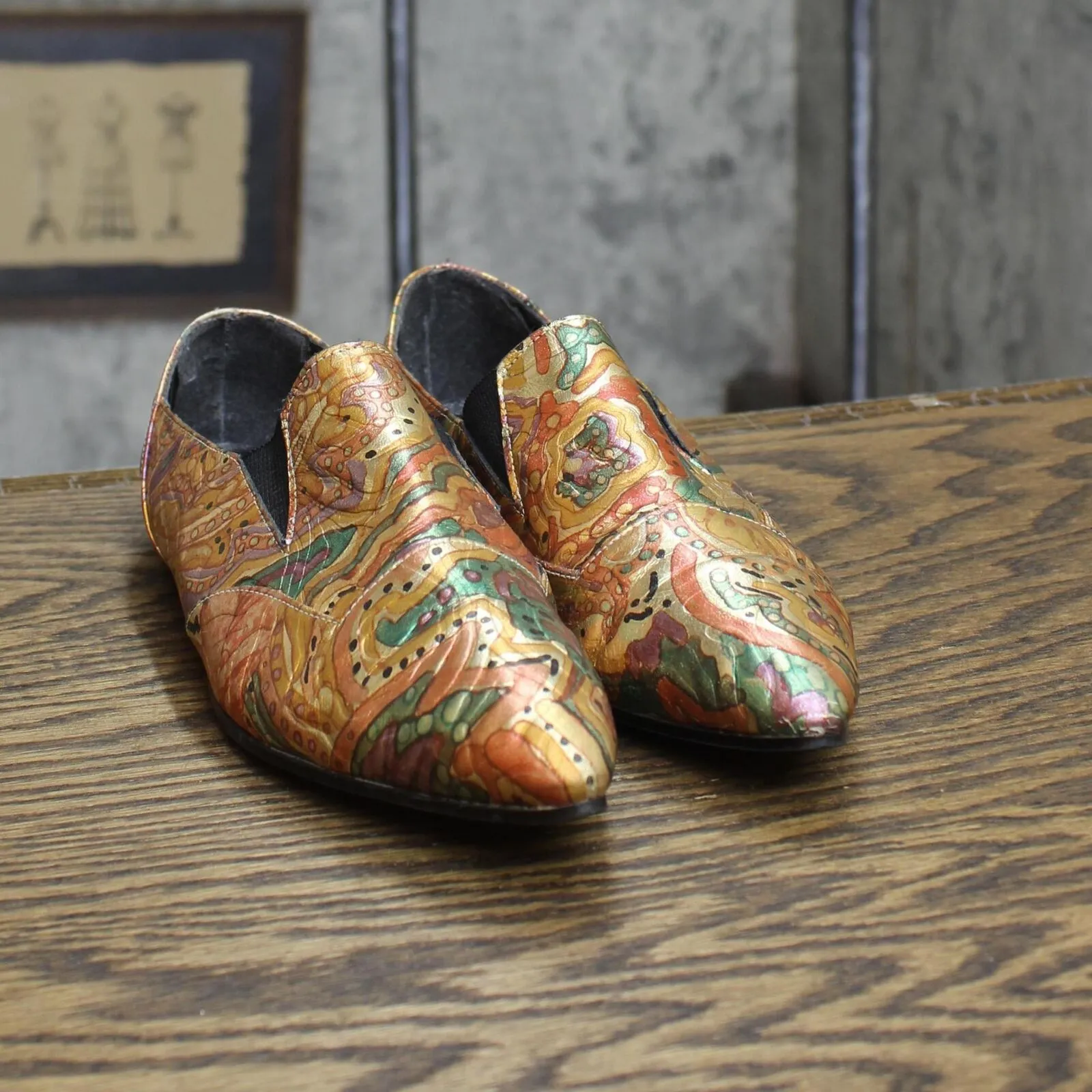 Rush Hour Express Womens Vintage Pointed Toe Foil Flats Orange Multi 6M