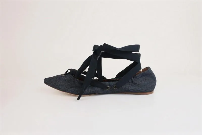 Tomas Maier Denim Lace-Up Flats Dark Blue Size 8.5 Ankle Wrap Pointed Toe NEW