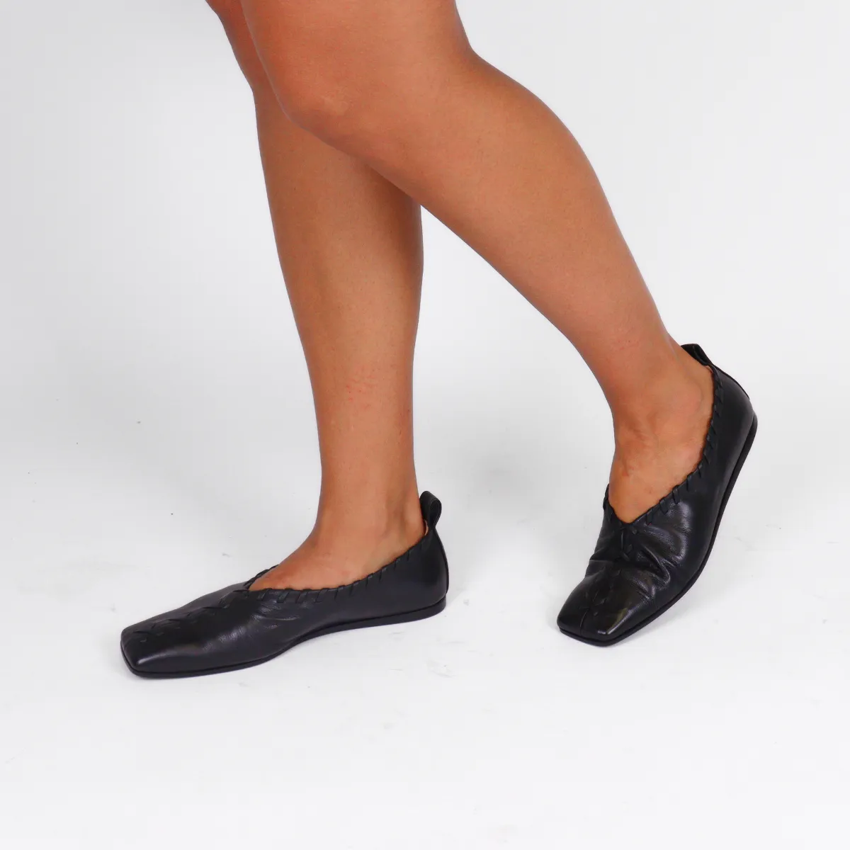 Whip Stitch Black Flat