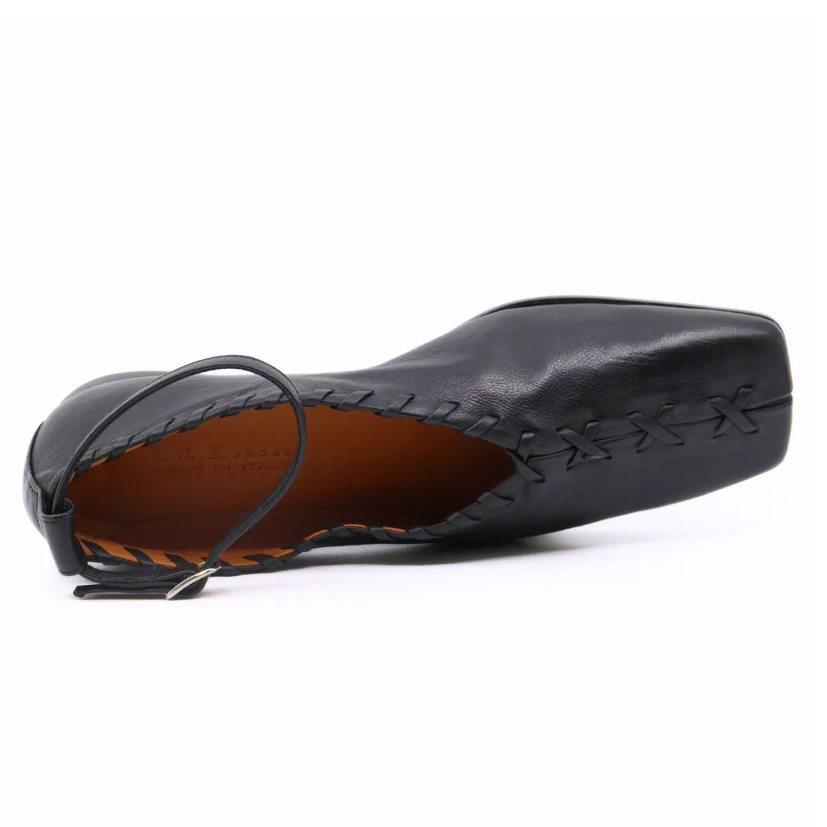 Whip Stitch Black Flat